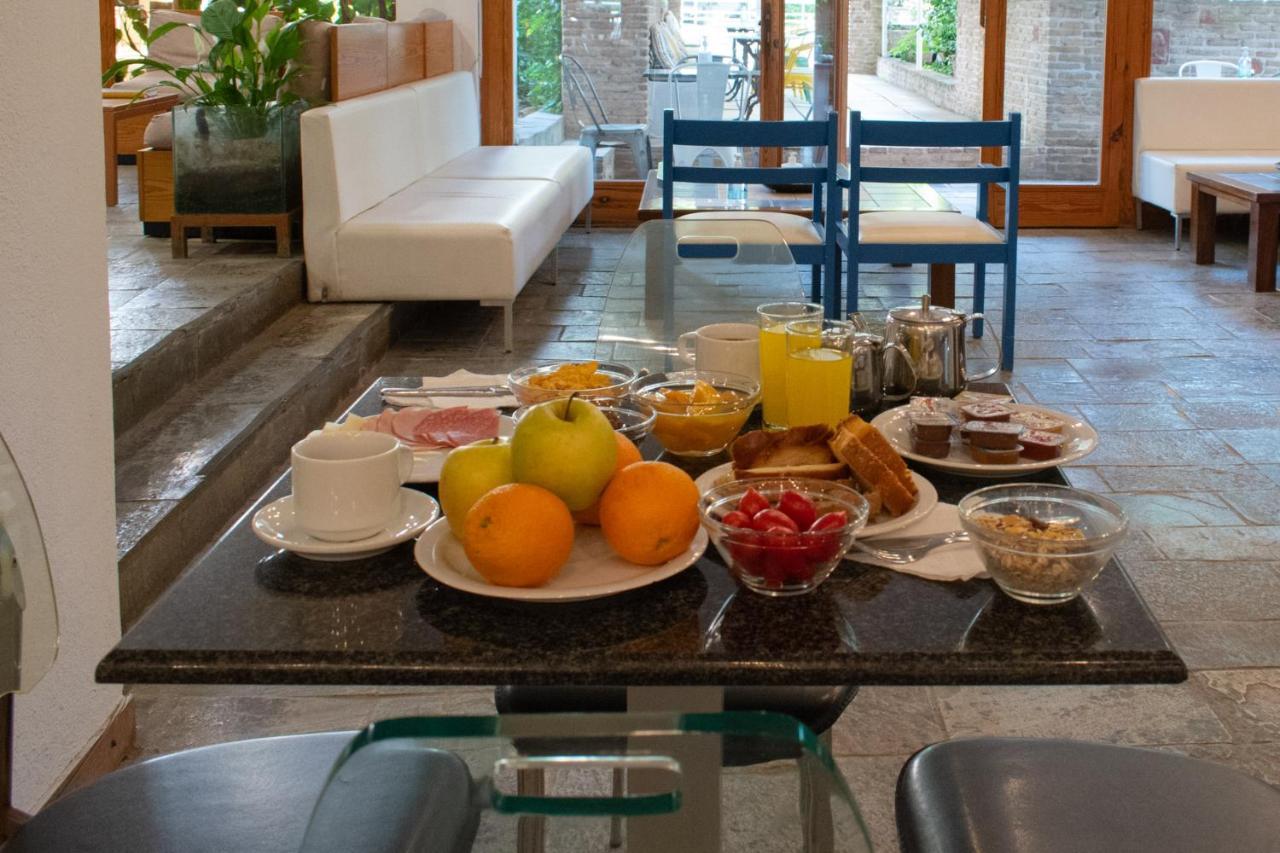 Stefanakis Hotel & Apartments 발키자 외부 사진